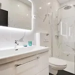 Apartament Elegant Neuf 2 Bdr 6p - Republique *